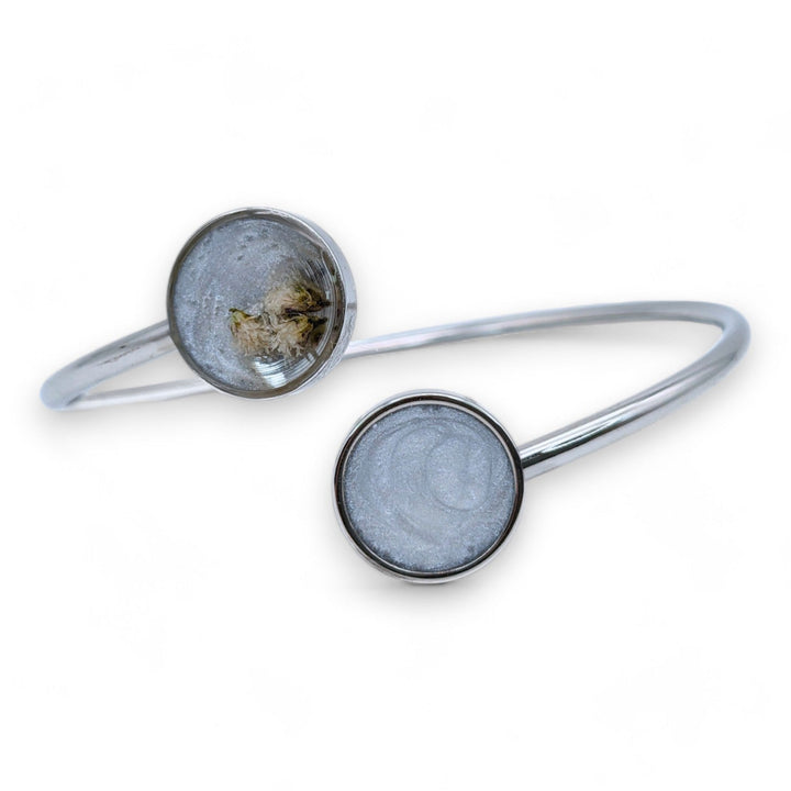 Silver Petal Bangle - Biegearmreif